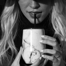 Load image into Gallery viewer, VASO TÉRMICO PARA FRÍOS O CALIENTES - "CALIFORNIA" TUMBLER 12 oz. / 355 ml.