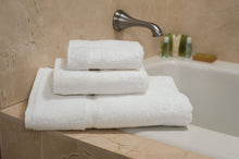 Load image into Gallery viewer, TOALLAS BLANCAS TM- ROYAL 100% ALGODÓN.
